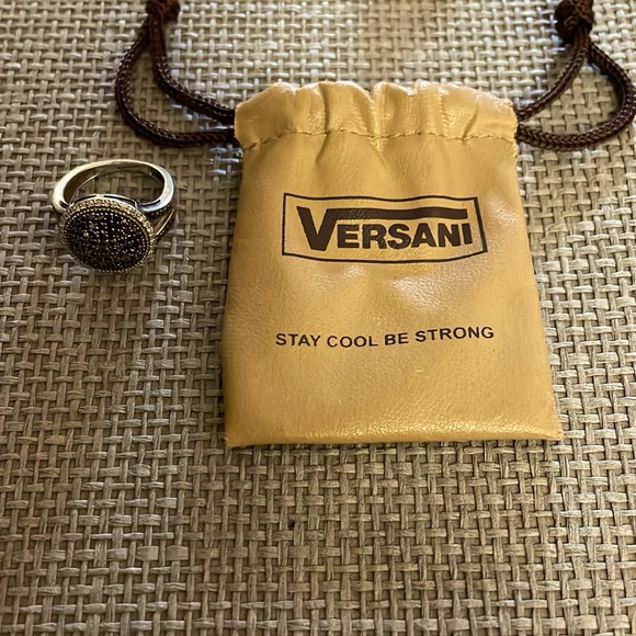 VERSANI  black diamond and silver ring - Picture 4 of 5
